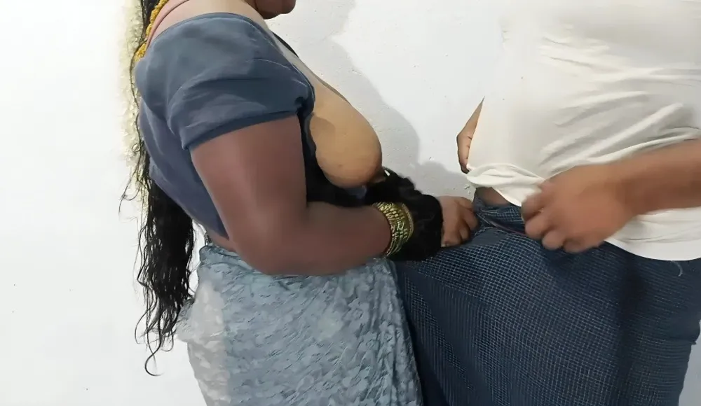 Big Ass Housewife Cheats On Her Husband With Her Neighbour's Huge Cock Tamil Clear Audio