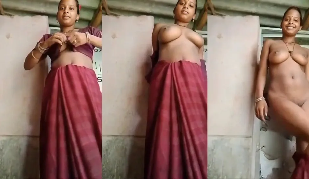 Desi Cheating Wife Making Nude Shower Video