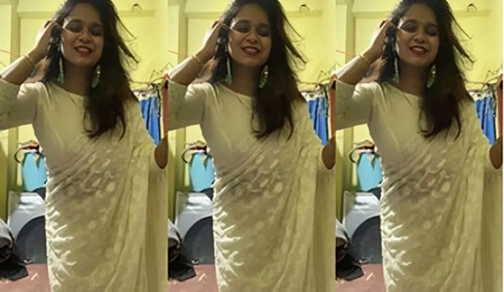 Sexy Indian Girl Shows Boobs On Vc