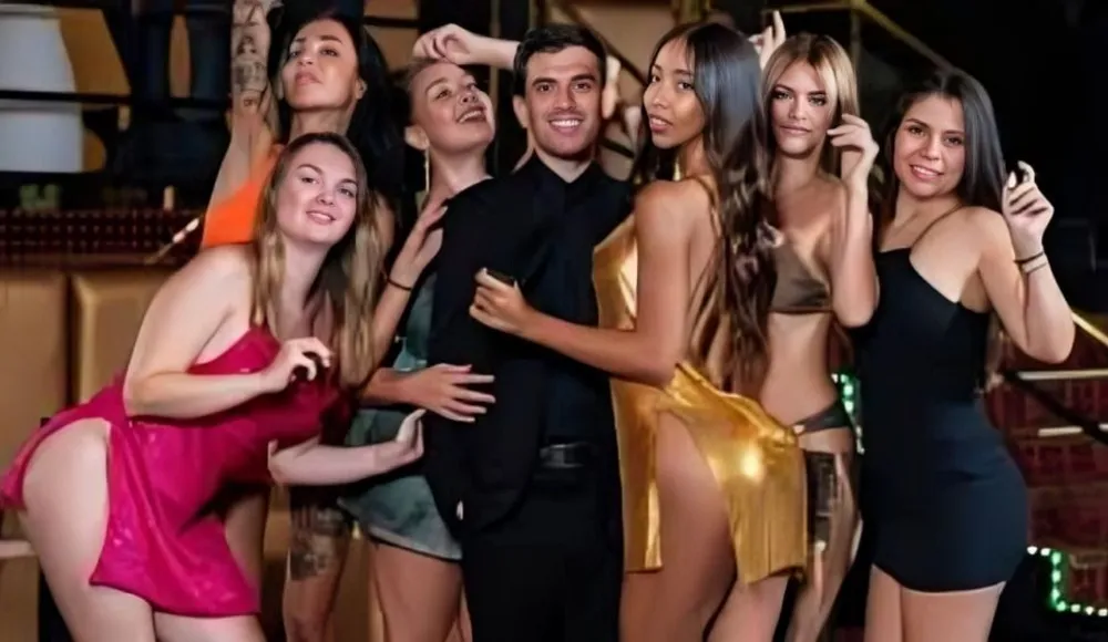 Brazzersexxtra 25 10 16 Lia Lin Bouncing And Banging Xxx