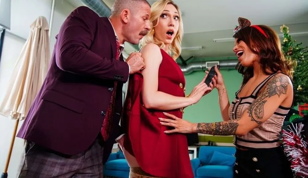 [Brazzers] Lily Labeau - The Three Fucks Of Christmas - Part 1