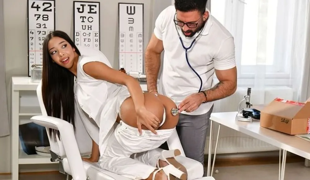 [PornWorld] Naughty Nurse Lia Lin Pays Off Her Driver With Her Seductive Sexual Skills