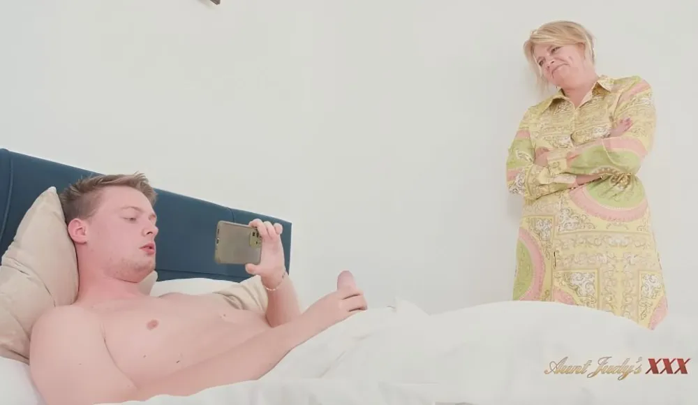 [AuntJudysXXX] Mature Milf Diana Walks In On Masturbating Stepson, Gives Him The Real Thing