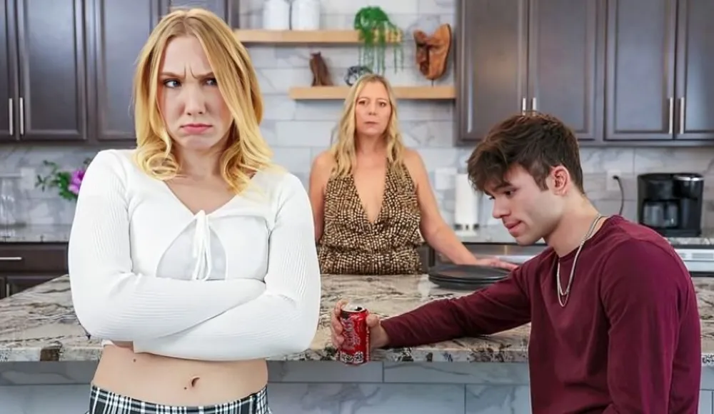 Mckenna Lynn - I Want Stepbros Big Dick To Make Me Cry - S31-E2