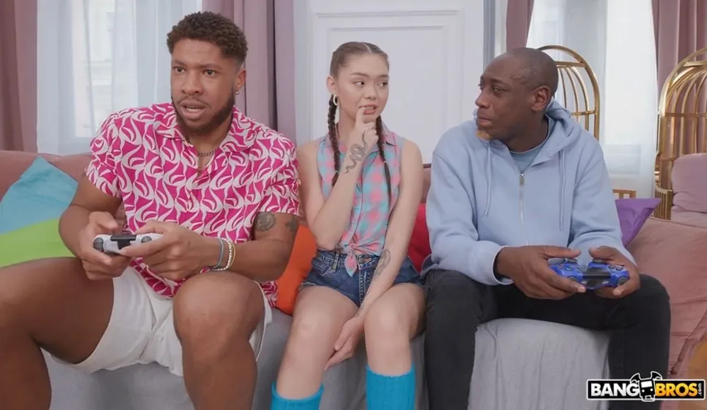 [BangBros] Kwini Kim - Two Monsters Inside Kwini