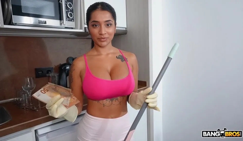 [BangBros] Yasmina Khan - Horny For Money