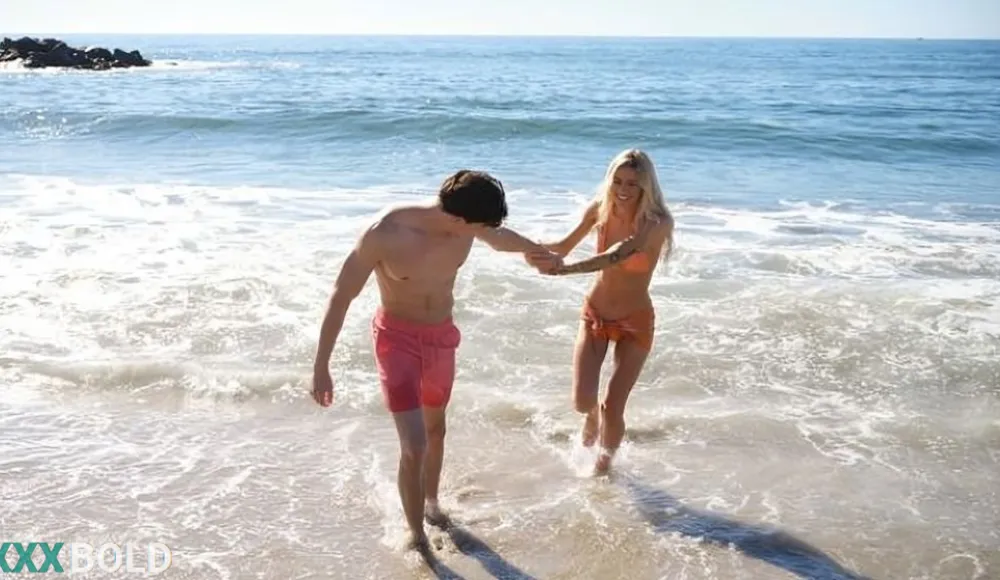 [RealityKings] Dakota Lyn - Best Rescue Ever