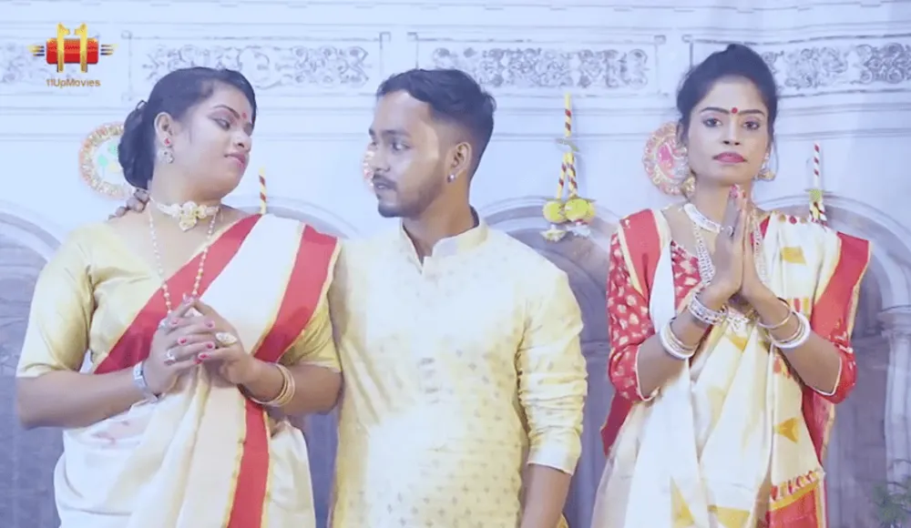 Alluring Indian tarts 3some aphrodisiac adult scene