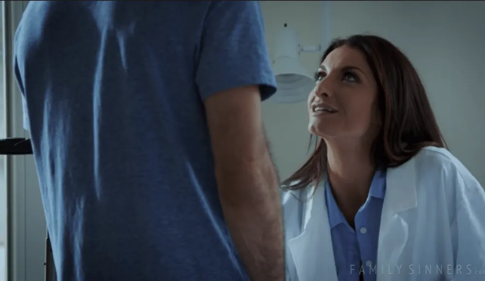 Family Favors Scene 1 1 - Silvia Saige - Family Sinners