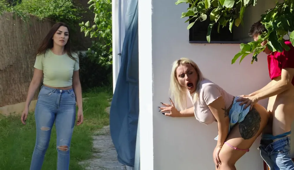 Meet Me In The Shed - SneakySex Scarlett