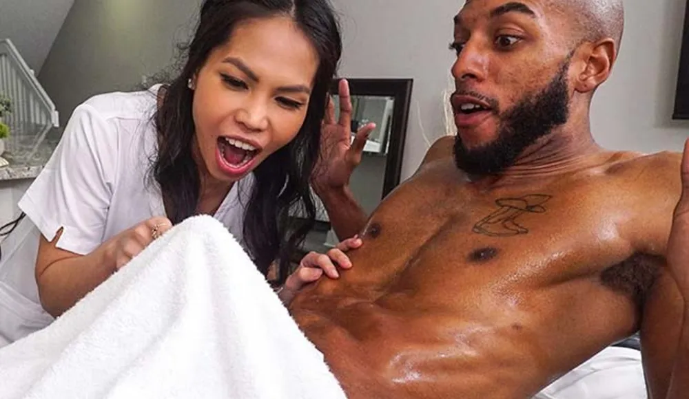 Evie Ling Performs Special Massage - BangBrosClips