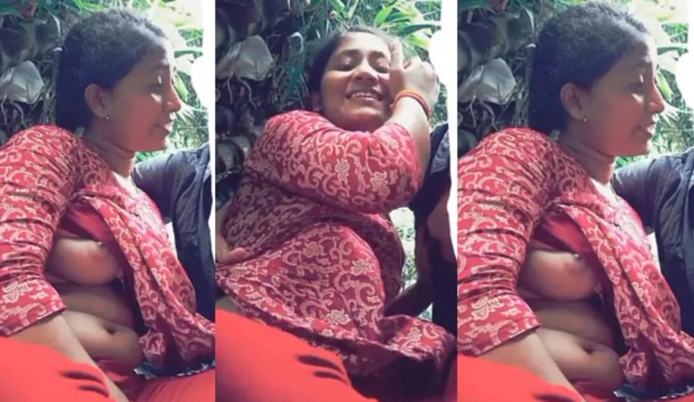 Lover Fucking Her Girlfriend Outdoor Fucking Watch Now